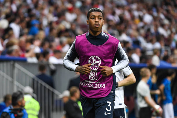 无疑符合他 无疑符合他